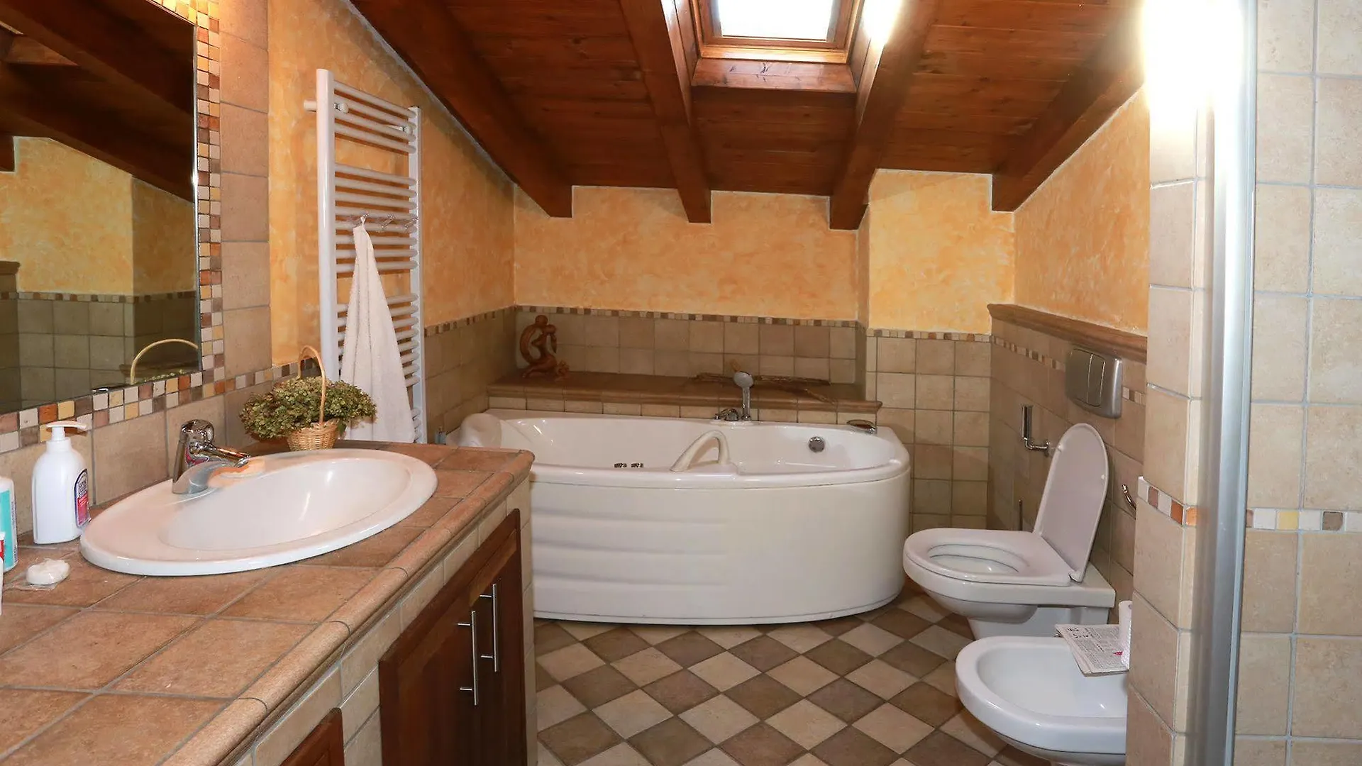 The Lake Apartment Colico İtalya