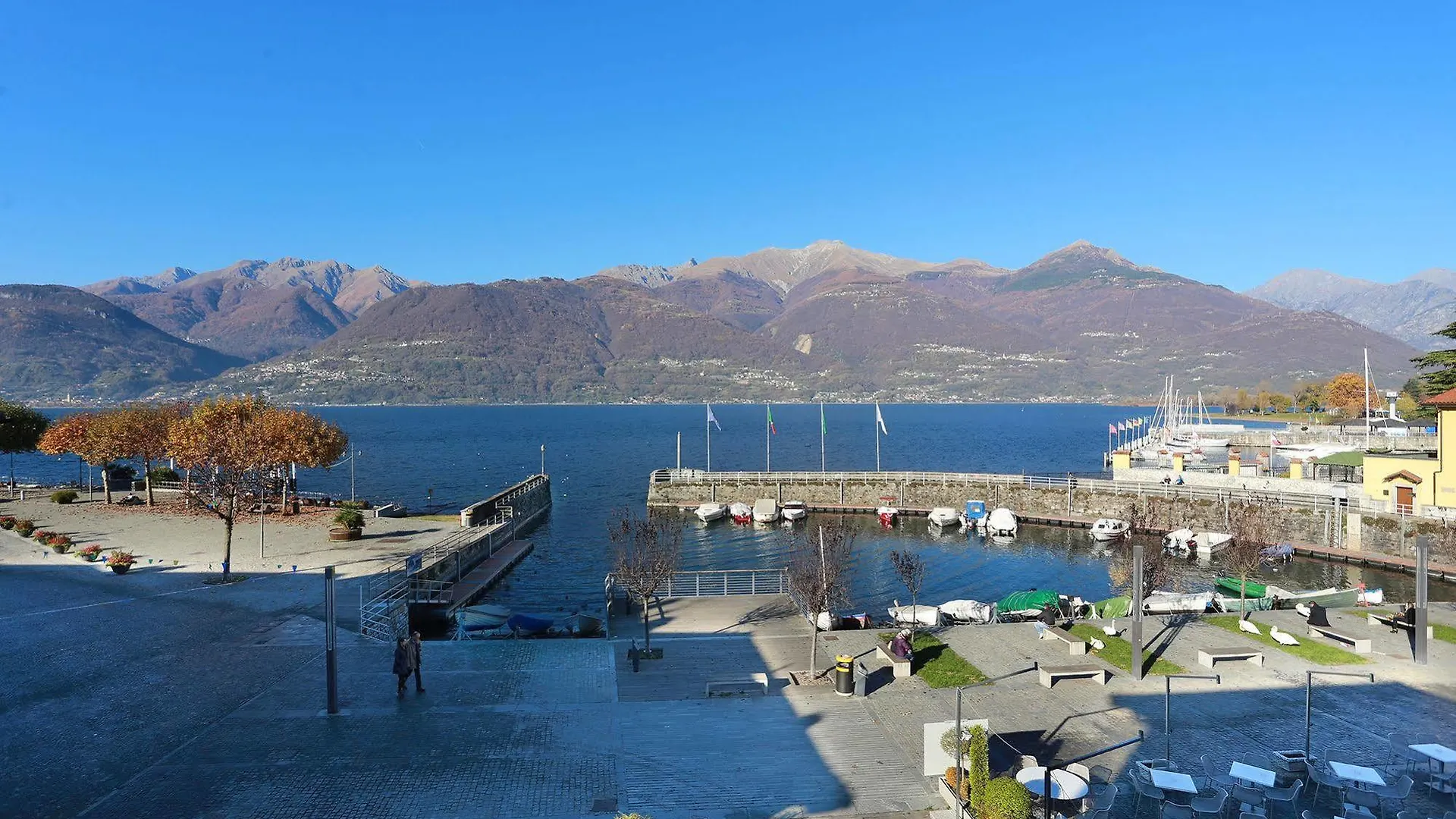 The Lake Apartment Colico